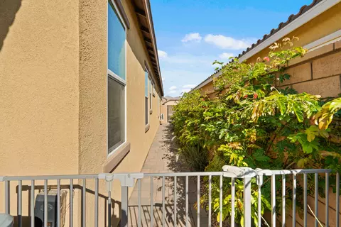 Exterior - 43653 Treviso Dr, Indio, CA 92203 photo 8 of 14