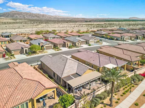View/Area - 43653 Treviso Dr, Indio, CA 92203 photo 4 of 6