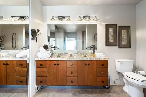 Bath - 80441 Oak Tree, La Quinta, CA 92253 photo 1 of 4