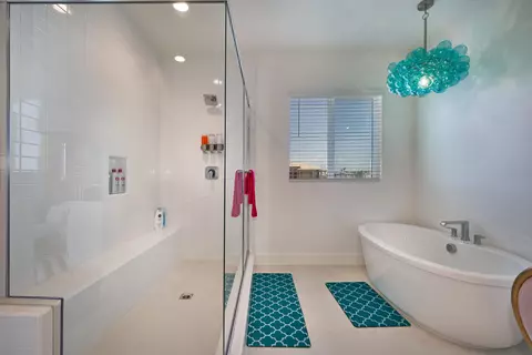 Bath - 84639 Litorale Ct, Indio, CA 92203 photo 1 of 2