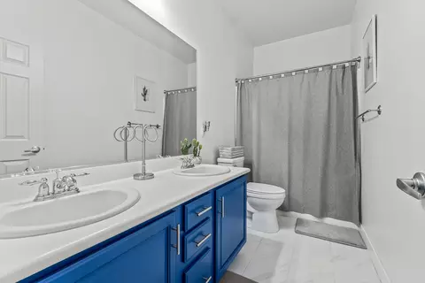 Bath - 37883 Grantham St, Indio, CA 92203 photo 1 of 2