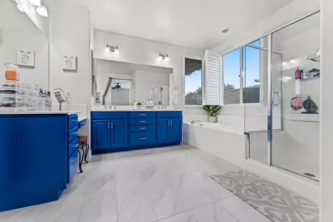 Bath - 37883 Grantham St, Indio, CA 92203 photo 2 of 2