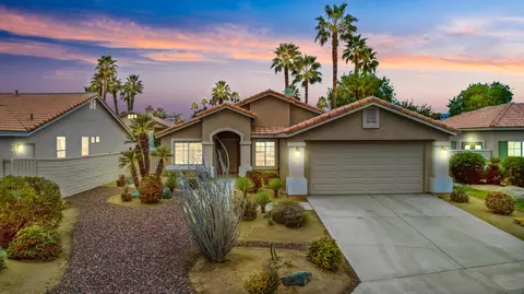 272 Corte Bella, Palm Desert, CA 92260
