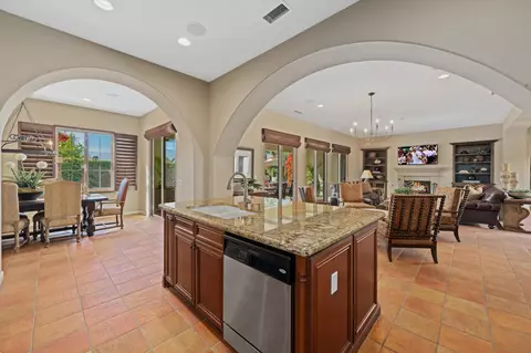 Kitchen - 81913 Contento St, La Quinta, CA 92253 photo 4 of 6