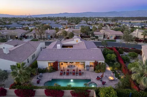 View/Area - 81913 Contento St, La Quinta, CA 92253 photo 6 of 6