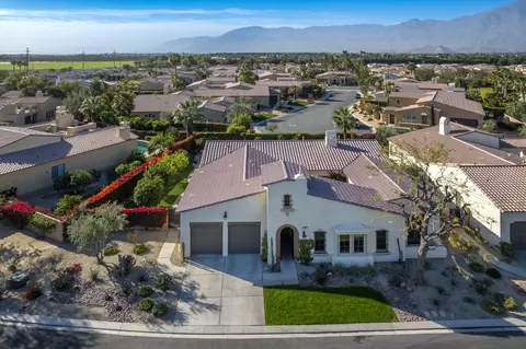 View/Area - 81913 Contento St, La Quinta, CA 92253 photo 2 of 6