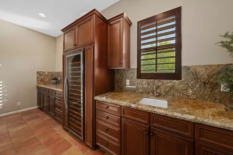 Kitchen - 81913 Contento St, La Quinta, CA 92253 photo 6 of 6