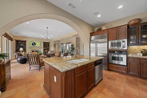 Kitchen - 81913 Contento St, La Quinta, CA 92253 photo 3 of 6