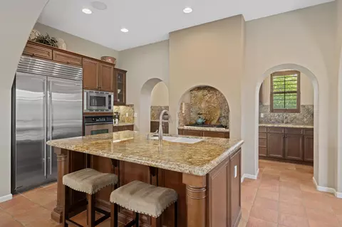 Kitchen - 81913 Contento St, La Quinta, CA 92253 photo 2 of 6