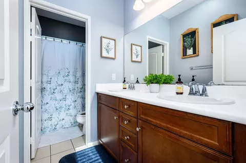 Bath - 42418 Andes Ct, Indio, CA 92203 photo 3 of 3