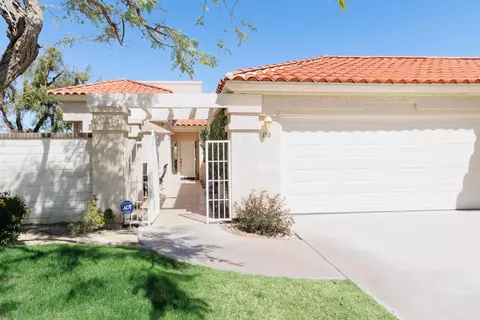 110 Brandigo Cir, Palm Desert, CA 92211