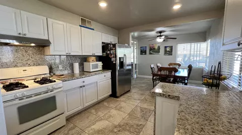Kitchen - 82237 Luce Court Ct, Indio, CA 92201 photo 4 of 6