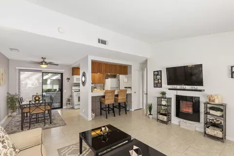 91 Lakeview Cir, Cathedral City, CA 92234