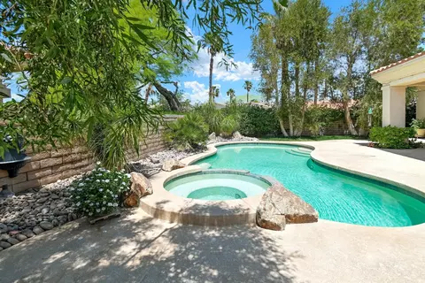 1 Brentwood Way, Palm Desert, CA 92260