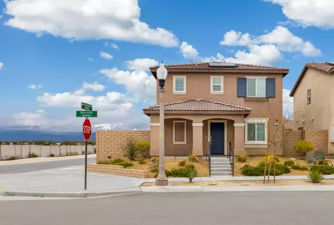 67354 Rio Oso Rd, Cathedral City, CA 92234
