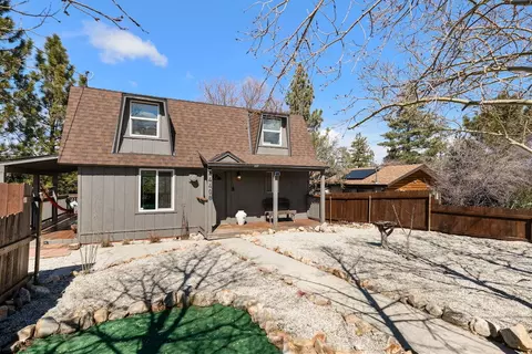 44408 Valley View Ln, Sugarloaf, CA 92386