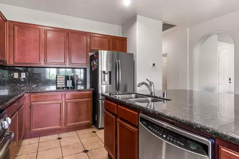 Kitchen - 82832 Mount Riley Dr, Indio, CA 92203 photo 5 of 6