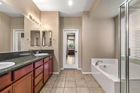 Bath - 82832 Mount Riley Dr, Indio, CA 92203 photo 3 of 6