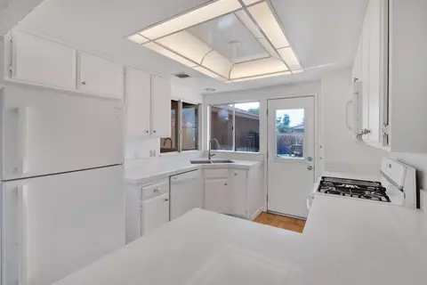 Kitchen - 82118 Bergman Dr, Indio, CA 92201 photo 4 of 4