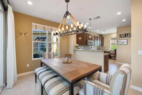 Dining - 52155 Desert Spoon Ct, La Quinta, CA 92253 photo 3 of 4