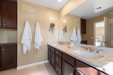 Bath - 52155 Desert Spoon Ct, La Quinta, CA 92253 photo 4 of 6