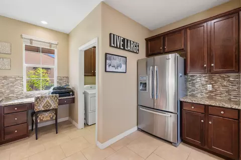 Kitchen - 52155 Desert Spoon Ct, La Quinta, CA 92253 photo 5 of 5