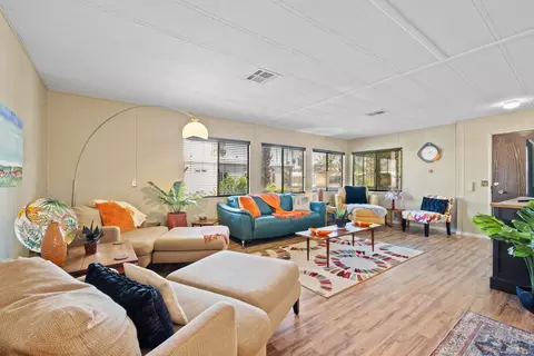 14 Club Cir Dr, Palm Springs, CA 92264