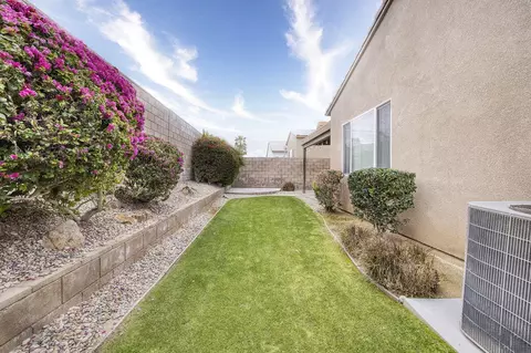 Exterior - 84136 Canzone Dr, Indio, CA 92203 photo 5 of 10