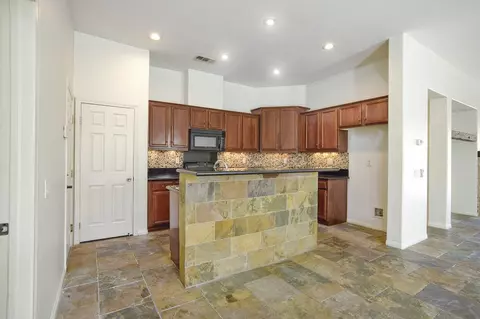 Kitchen - 84136 Canzone Dr, Indio, CA 92203 photo 2 of 4
