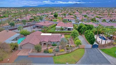 View/Area - 80025 Kingston Dr, Bermuda Dunes, CA 92203 photo 4 of 5