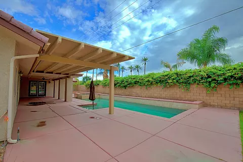 Exterior - 80025 Kingston Dr, Bermuda Dunes, CA 92203 photo 4 of 5