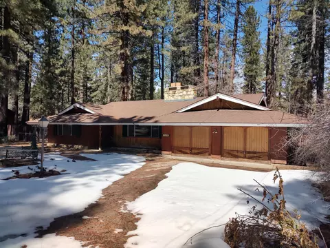 41648 Comstock Ln, Big Bear Lake, CA 92315