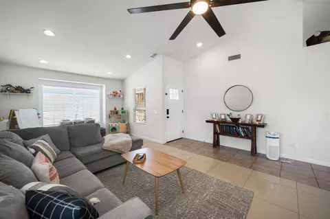 Living - 80415 Suncastle Rd, Indio, CA 92201 photo 3 of 6
