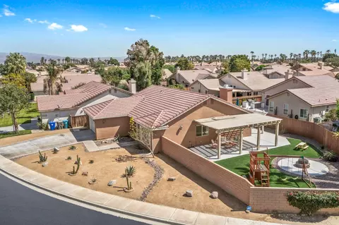 View/Area - 80415 Suncastle Rd, Indio, CA 92201 photo 2 of 3