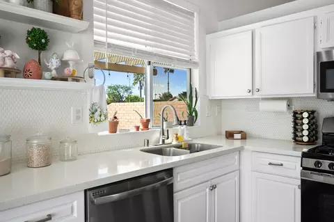 Kitchen - 80415 Suncastle Rd, Indio, CA 92201 photo 1 of 8