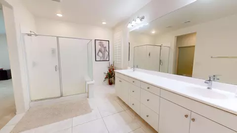 Bath - 82956 Wordsworth Ct, Indio, CA 92201 photo 2 of 5