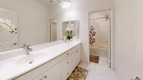 Bath - 82956 Wordsworth Ct, Indio, CA 92201 photo 5 of 5