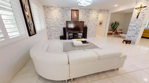 Living - 82956 Wordsworth Ct, Indio, CA 92201 photo 2 of 5