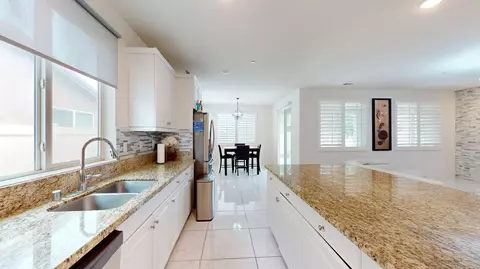 Kitchen - 82956 Wordsworth Ct, Indio, CA 92201 photo 4 of 7