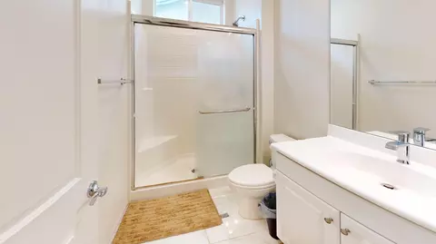 Bath - 82956 Wordsworth Ct, Indio, CA 92201 photo 4 of 5