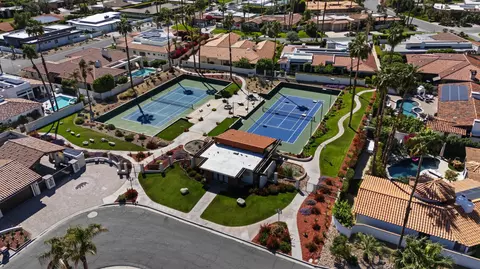 View/Area - 45490 Apache Rd, Indian Wells, CA 92210 photo 4 of 10