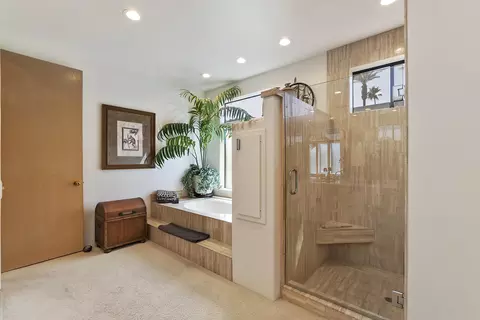 Bath - 45490 Apache Rd, Indian Wells, CA 92210 photo 2 of 8