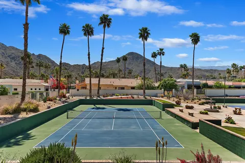 View/Area - 45490 Apache Rd, Indian Wells, CA 92210 photo 9 of 10
