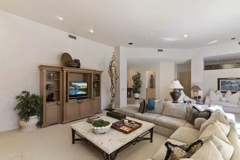 Living - 45490 Apache Rd, Indian Wells, CA 92210 photo 3 of 7