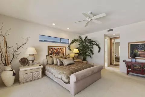 Bedroom - 45490 Apache Rd, Indian Wells, CA 92210 photo 2 of 10