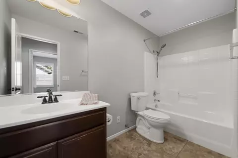 Bath - 41447 Noyes Ct, Indio, CA 92203 photo 3 of 3