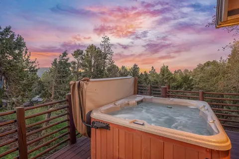Exterior - 1332 Flintridge Ave, Big Bear City, CA 92314 photo 4 of 6