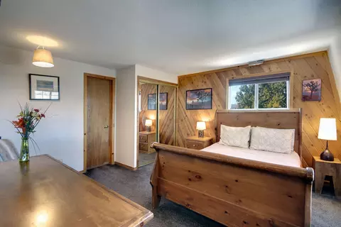 Bedroom - 1332 Flintridge Ave, Big Bear City, CA 92314 photo 3 of 5
