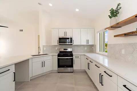Kitchen - 31114 Robert Rd, Thousand Palms, CA 92276 photo 4 of 5