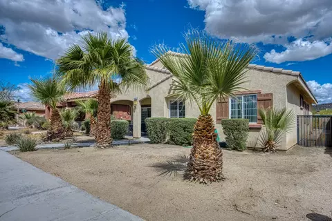 67824 Rio Largo Rd, Cathedral City, CA 92234